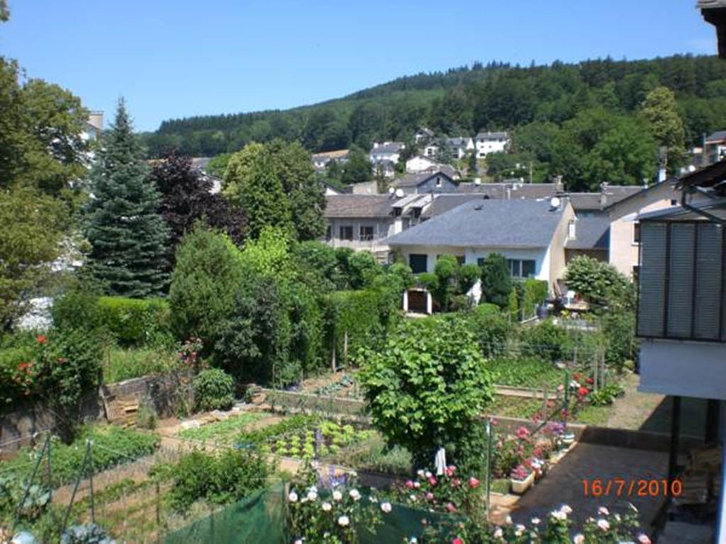 Gite "Les Hortensias" Au Coeur De Lacaune Exteriör bild