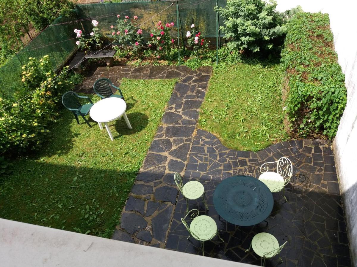 Gite "Les Hortensias" Au Coeur De Lacaune Exteriör bild